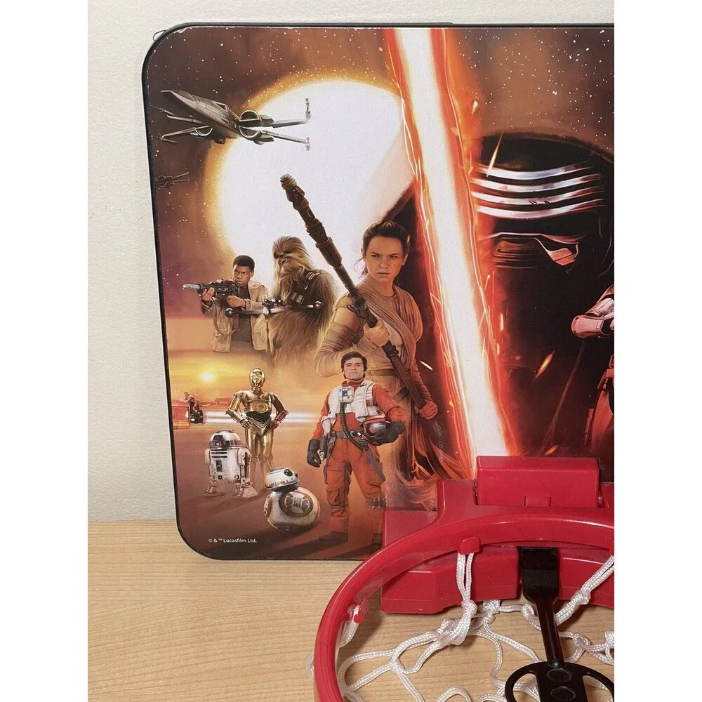 Star Wars: The Force Awakens Hangin' Hoops with two Basketballs